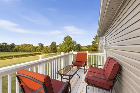 Exterior - 4524 E River Rd, Ridott, IL 61067 photo 2 of 4