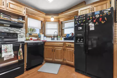 Kitchen - 4524 E River Rd, Ridott, IL 61067 photo 2 of 2