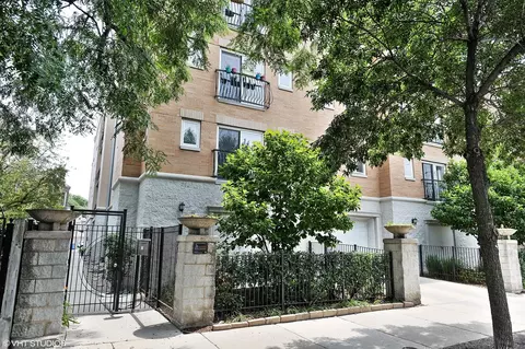 2021 N Kedzie Ave #5C, Chicago, IL 60647