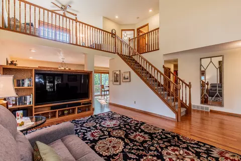 Living - 19 Wheeler Ct, Putnam, IL 61560 photo 1 of 1