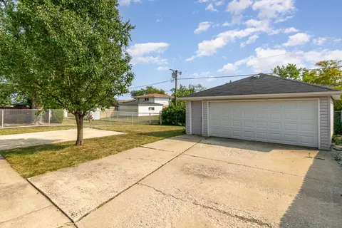2831 193rd St, Lansing, IL 60438 photo 25