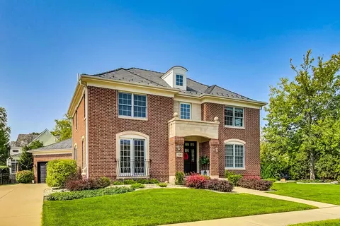 1526 Monterey Dr, Glenview, IL 60026