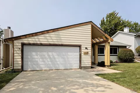 6934 Blue Flag Ave, Woodridge, IL 60517
