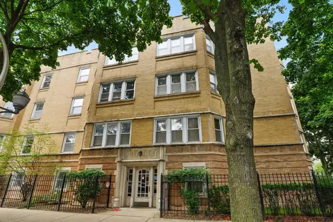 3100 W Berteau Ave #G, Chicago, IL 60618
