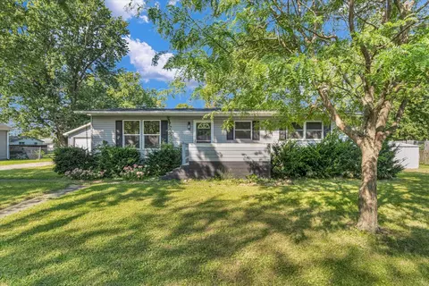 203 N Lane St, Potomac, IL 61865