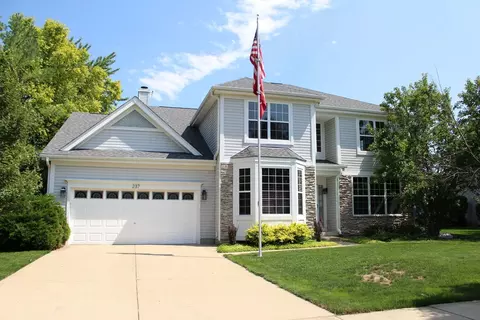 237 Somerset Dr, Sugar Grove, IL 60554