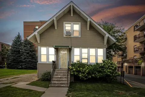 930 S Des Plaines River Rd, Des Plaines, IL 60016 photo 1