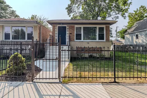 6654 S Oakley Ave, Chicago, IL 60636