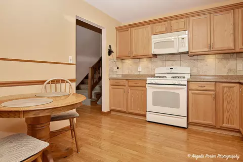 Kitchen - 4014 W Prestwick St, Mchenry, IL 60050 photo 3 of 3