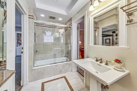 232 E Walton Pl #10E, Chicago, IL 60611 photo 24
