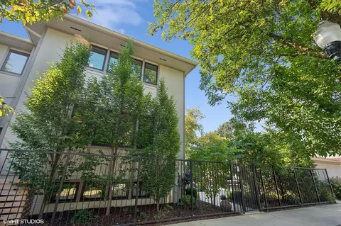 4554 N Paulina St #5, Chicago, IL 60640