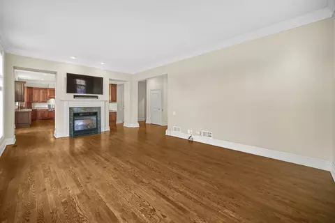 7 Willowcrest Dr #7, Oak Brook, IL 60523 photo 8