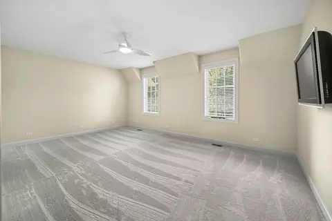 7 Willowcrest Dr #7, Oak Brook, IL 60523 photo 20