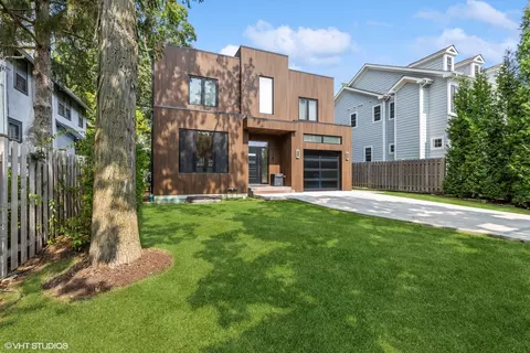 803 Pine St, Winnetka, IL 60093