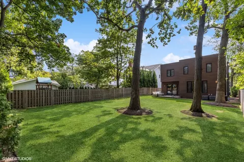 Exterior - 803 Pine St, Winnetka, IL 60093 photo 8 of 8