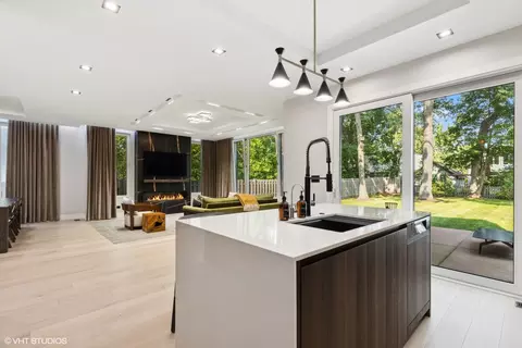 Kitchen - 803 Pine St, Winnetka, IL 60093 photo 3 of 4
