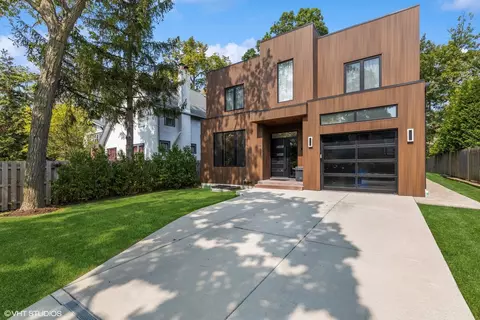 Exterior - 803 Pine St, Winnetka, IL 60093 photo 2 of 8