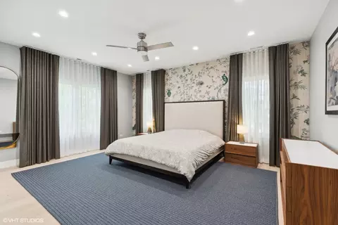 Bedroom - 803 Pine St, Winnetka, IL 60093 photo 2 of 9