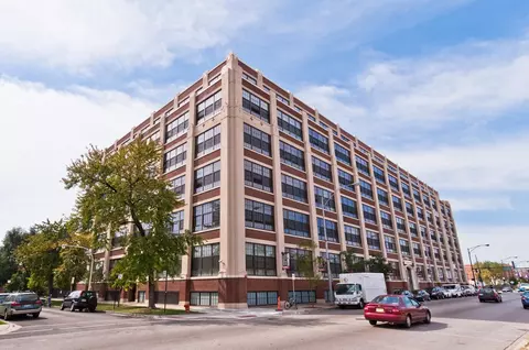 3963 W Belmont Ave #317, Chicago, IL 60618