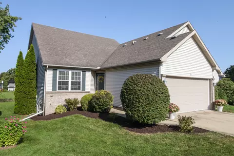 32 Ashling Ct, Bloomington, IL 61704