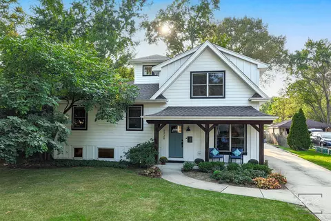 5726 Middaugh Ave, Downers Grove, IL 60516
