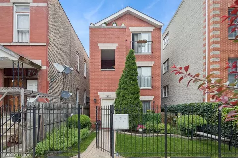 941 N Fairfield Ave #2, Chicago, IL 60622