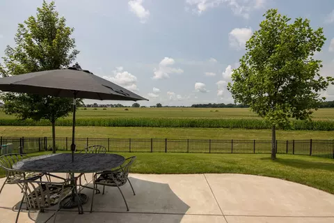 Exterior - 845 Simpson Ave, Elburn, IL 60119 photo 7 of 8