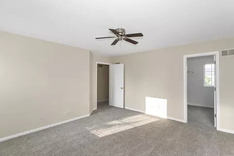 Bedroom - 1495 Millbrook Dr, Algonquin, IL 60102 photo 3 of 5