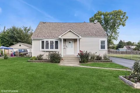 248 Macarthur Dr, Northlake, IL 60164