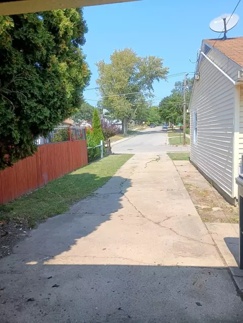 Exterior - 455 Adams St, Elgin, IL 60123 photo 4 of 6