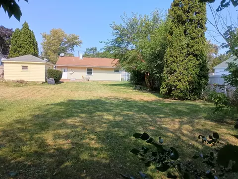 Exterior - 455 Adams St, Elgin, IL 60123 photo 2 of 6