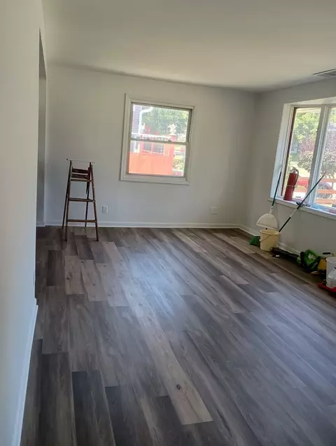 Living - 455 Adams St, Elgin, IL 60123 photo 1 of 2