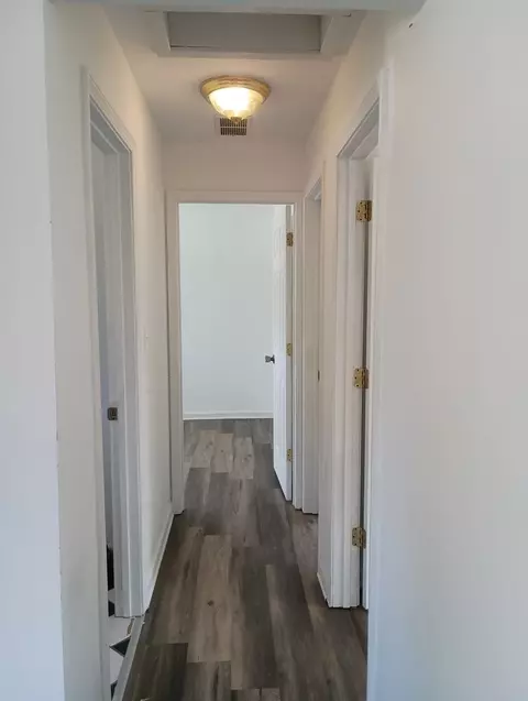 Entry Way - 455 Adams St, Elgin, IL 60123 photo 1 of 1
