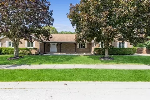 3318 Deer Path Ln, South Chicago Heights, IL 60411