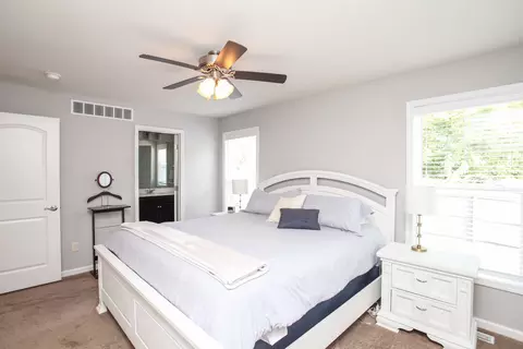 2 Winding Way, Bloomington, IL 61705 photo 9