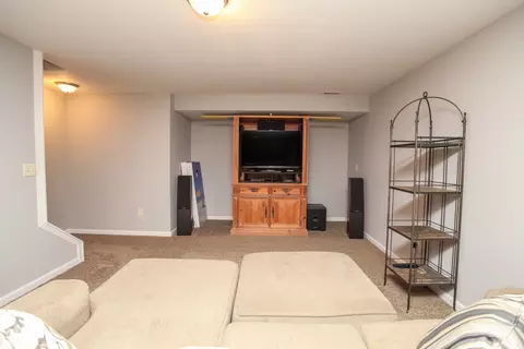 2 Winding Way, Bloomington, IL 61705 photo 12