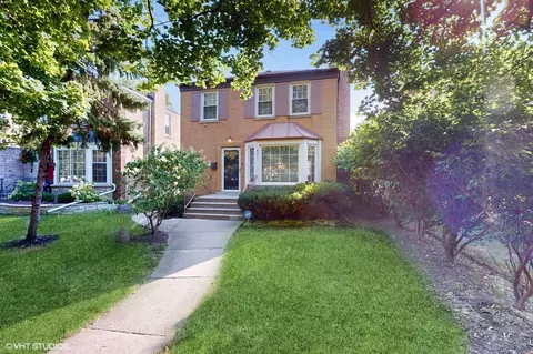 6541 N Drake Ave, Lincolnwood, IL 60712