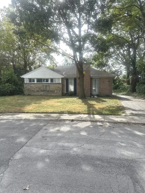 7 Oak Ln, Park Forest, IL 60466