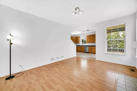 Living - 857 Linden Cir, Hoffman Estates, IL 60169 photo 4 of 5