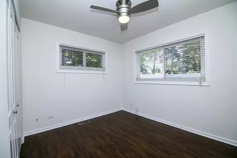 440 Lincoln Dr, Hoffman Estates, IL 60169 photo 9