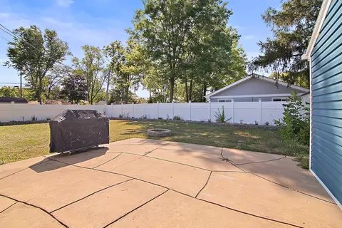 440 Lincoln Dr, Hoffman Estates, IL 60169 photo 15