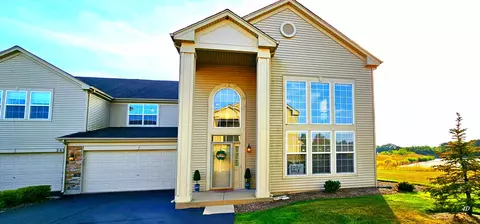 2690 Acorn Ct, West Dundee, IL 60118