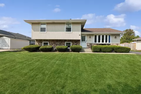 2809 Frank Turk Dr, Plainfield, IL 60586 photo 2