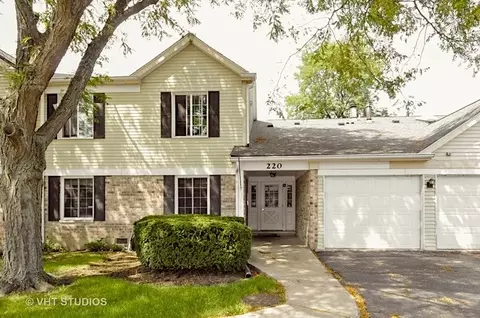 220 Memory Ln #13-4, Westmont, IL 60559