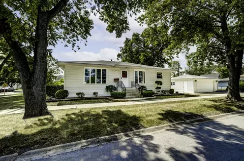 15000 Ridgeway Ave, Midlothian, IL 60445