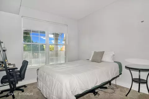 Bedroom - 390 Alexia Ct, Wheeling, IL 60090 photo 2 of 2