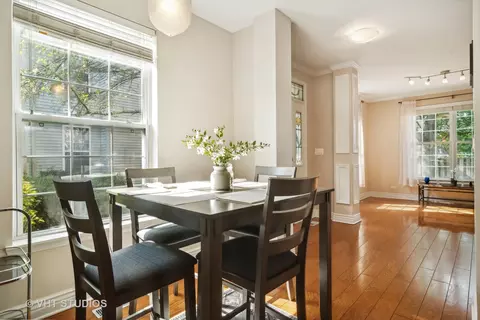 Dining - 390 Alexia Ct, Wheeling, IL 60090 photo 2 of 2
