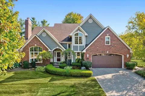 939 Stamford Pl, Sugar Grove, IL 60554