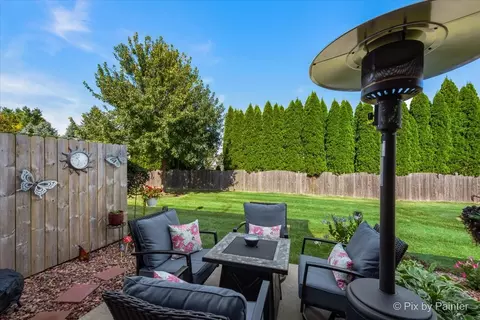 5742 Fieldstone Trl, Mchenry, IL 60050 photo 4