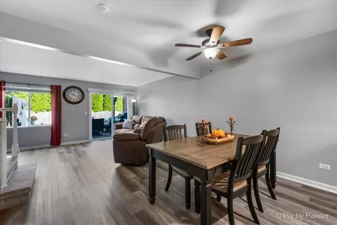 5742 Fieldstone Trl, Mchenry, IL 60050 photo 9